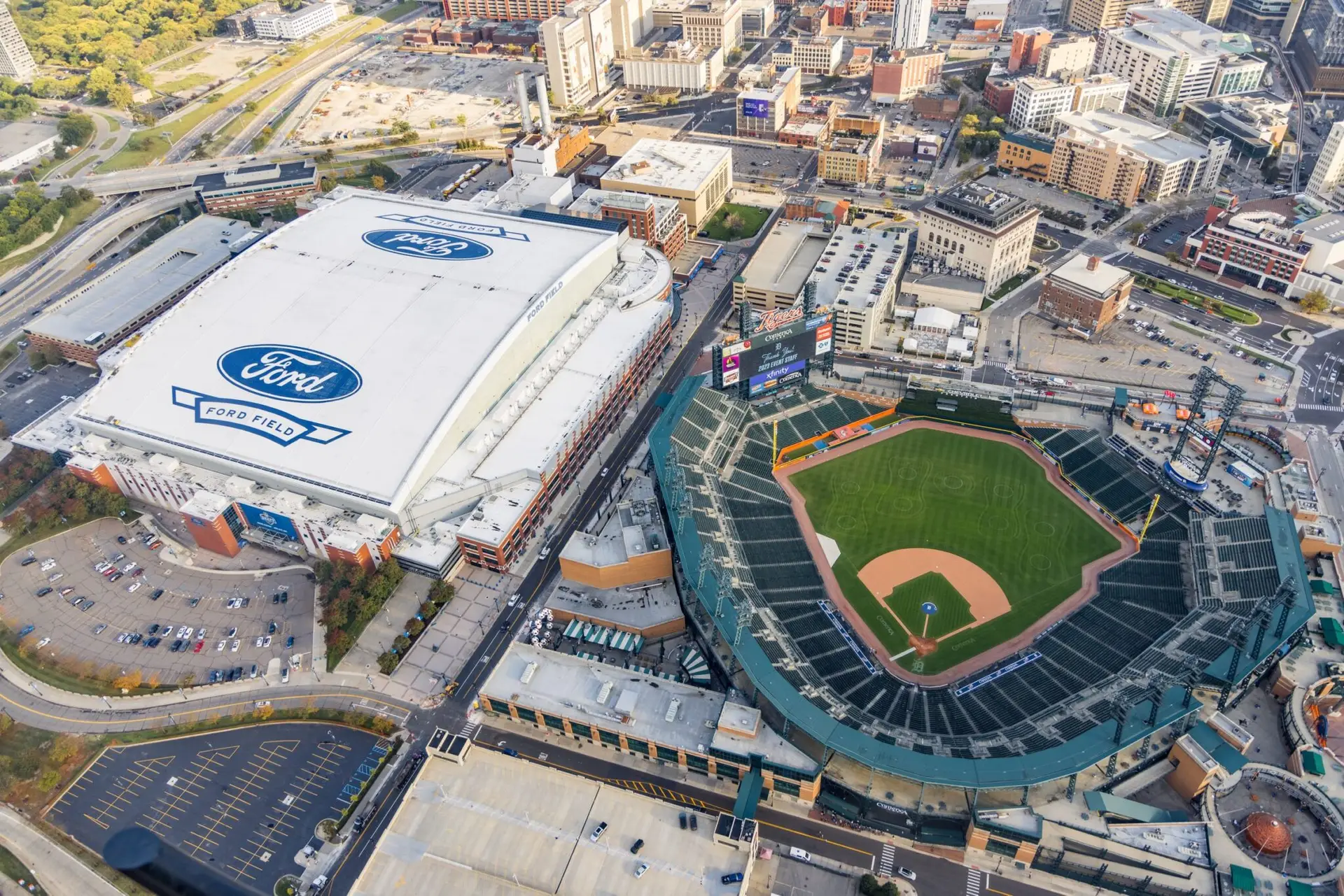 MyFlight Helicopter Tour Over Detroit, photographed by C2 Visual Media